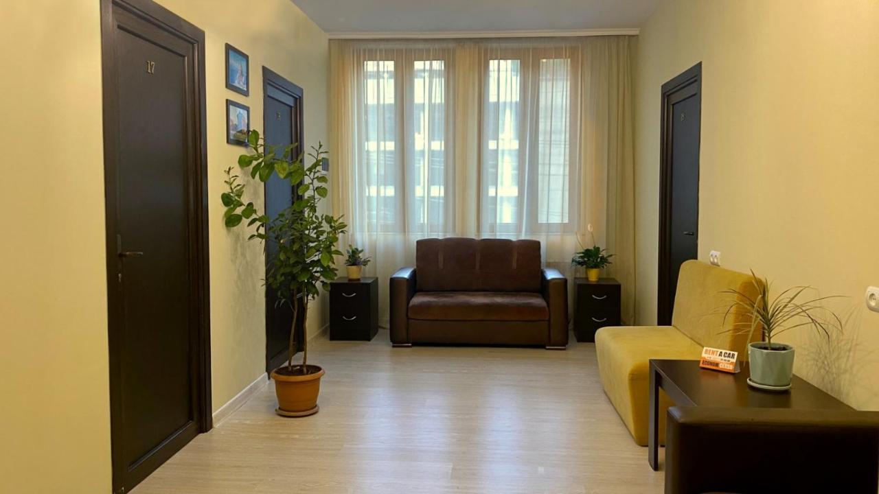 Hotel Merien Yerevan Exterior photo