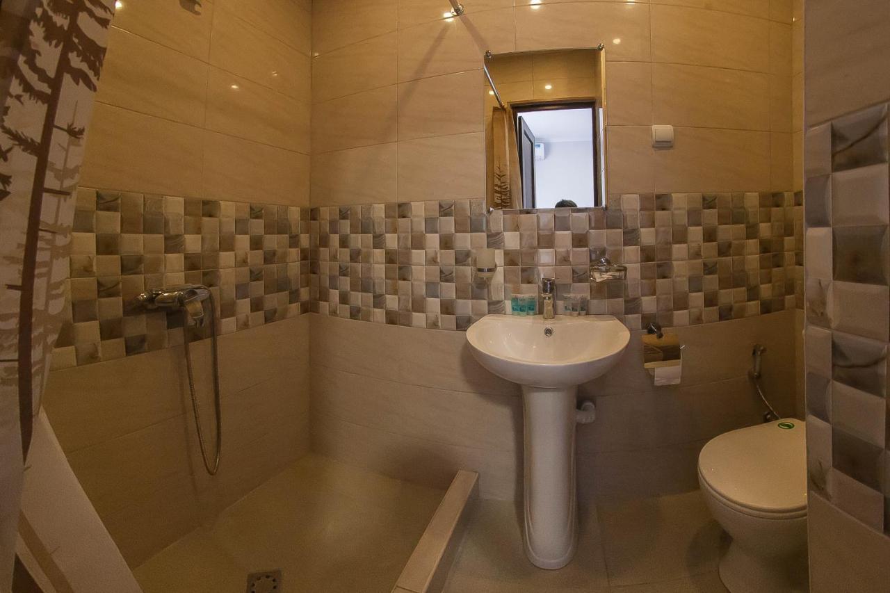Hotel Merien Yerevan Exterior photo
